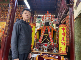下林仔「建安宮」神尊將配戴百兩黃金參加米街送天師祭典