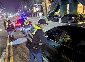 春節前夕高市警局大規模臨檢   確保民眾安心過好年