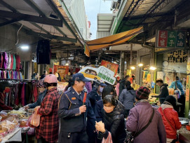 8年來最冷小年夜！傳統市場買氣旺！南警啟交管護安全