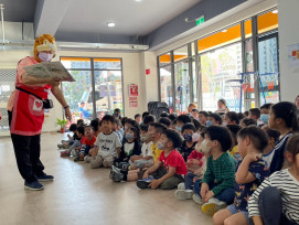 鼓山圖書館 綠書房前進凹子底非營利幼兒園 分享台語生態故事