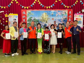 佳里榮家感謝歡喜來K歌樂團關懷長者 公益演出溫暖家區