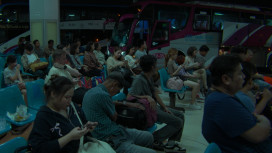 《屍速客運》改編真實事件！泰國遊覽車伴屍睡一夜