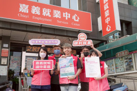 身障青年陷困境逢人生劇變！勞動部就促助她重燃希望