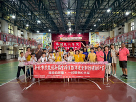 粽葉飄香賀端午 協會與科大師生合包肉粽送弱勢