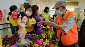 屏東榮家浴佛感恩祈福法會 法喜自在
