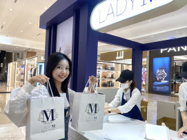 Lady M甜點x泡泡瑪特聯手 義享時尚廣場夏日新生活掀療癒商機