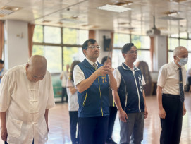 民間基金會關懷新北新住民醫療 市府贈匾「嘉惠良多」以表感念