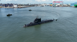 台船重大突破！海鯤軍艦首次浮航測試圓滿達陣
