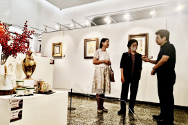 「東之行者-隨想」徐瑞芬瓷繪創作展　竹美館驚艷展出31件(組)創作