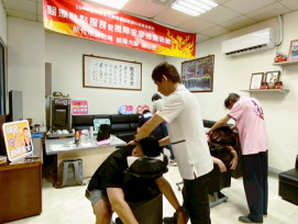 竹市消防局x視障按摩師　紓壓關懷消防人員身心展現社會共融力量