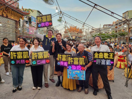 屏東黑鮪魚季美食宴百桌秒殺搶手 重現紅寶石歌廳秀盛況