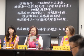 第13年持續送暖台南市議員曾培雅中餐助童計畫再啟動感謝志工與社會各界攜手相挺