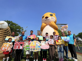 超萌14米阿特開展吸睛 打卡消費可換LINE貼圖