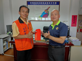退軍社團赴宜蘭榮服送暖 關懷獨老榮民遺孤
