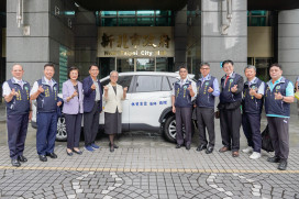 兩位摯愛 一份延續 林曾翠霞、鄭玉廷捐社福專車 助新北服務網