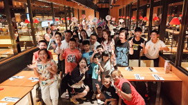 饗食天堂攜手新北再推公益餐會 邀百位小衛星兒少享用 侯友宜驚喜現身！