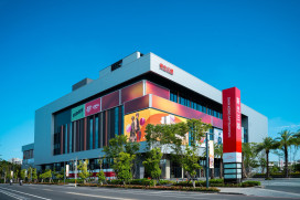 睽違 12 年再插旗台南！新光三越小北門店試營運，5 大日式吧檯、LOPIA 超市引領消費新體驗