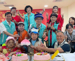 百歲榮民熊摯爺爺紀壽 臺南榮家音樂歡欣慶生