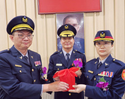 高雄婦幼警察隊長交接 王碧玉接棒推動婦幼保護工作