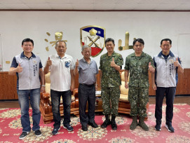 里港文富食品敬軍團慰勞國軍 感謝官兵守護家園