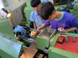 新北技高生四技二專登記分發錄取再創新高 學力技能雙頂尖
