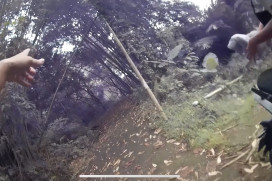 連日大雨山區泥濘  爽文警解救受困騎士