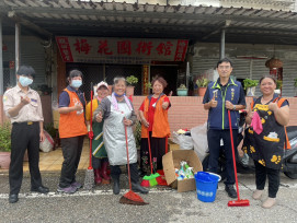 金門榮欣志工助獨居榮民居家環境整理 用行動傳愛