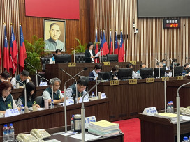 台南市議會因颱風調整議程 第 9 次臨時會順延至 18 日閉幕