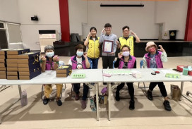 中油攜手茄萣區公所 中秋前夕關懷弱勢家庭