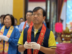 護佑眾生顧新北 民政局長林耀長參拜祈福 感謝廟方長年付出與奉獻