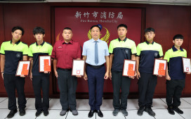 AED即刻救援！　竹市消防局傑出同仁成功挽救患者生命