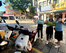 金門持續聯合稽查陸客騎乘微型電動二輪車違規行為