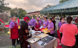 屏東榮家中秋卡拉OK烤肉 温馨團圓慶佳節