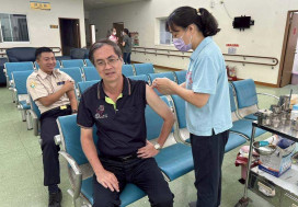 屏東榮家新冠疫苗接種啟動