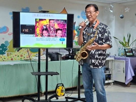 張志範蒞榮家薩克斯風演奏 樂音療癒住民長輩心