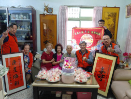 百歲榮民曹宗光伯伯紀壽 屏東榮服處暖心到府祝賀