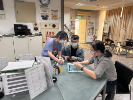 屏東榮服處送薑茶 暖心關懷來訪榮民眷