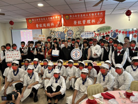 台電新營×華山基金會×新營高工冬至送暖關懷弱勢長輩