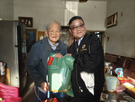 金門榮服處寒冬送暖 溫馨關懷弱勢榮民遺眷  
