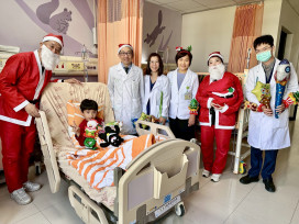 HO HO HO耶誕送暖趣！　新竹臺大分院三院區溫馨傳愛迎聖誕