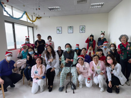 高榮南院安寧病房聖誕音樂會以樂傳愛 溫馨最美的禮物