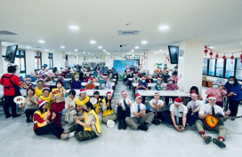 臺南榮家平安夜添暖意 關心熱情祝福家區住民