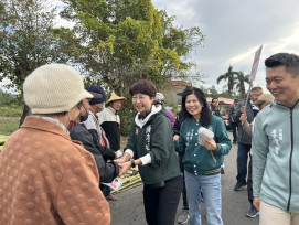 立法委員陳亭妃準備好承擔台南用腳走、用時間證明