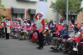 臺南榮家元旦升旗典禮 住民澎湃欣喜迎新年