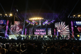 台南市長黃偉哲跨年開唱成收視奇兵！台南跨年轉播吸373萬人次收看 八三夭勇奪收視冠軍