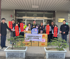 臺南市仁德區慰勉春節第一線守護者 市長、區長致謝送暖