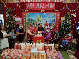 佳里榮家歡迎街藝之星樂團蒞家獻唱 關懷住民溫馨慶生