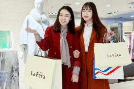 桃園站前商圈濃濃年節氣氛　從人氣年貨、服飾到親子體驗一次到位