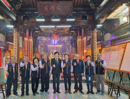 新寮鎮安宮開基二媽重光陞座會香遶境大典 慈顏再現 香火永續