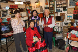 板橋小兔子關懷據點辦喜事　兩長輩互許終身感動全場